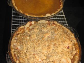 Golden Delicious Apple Pie With Oatmeal Crumb Topping