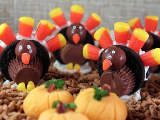 17 Thanksgiving Desserts for Kids