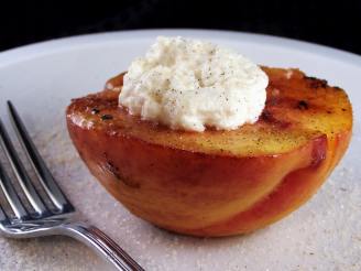 Vanilla Spice-Rubbed Grilled Peaches With Fresh Goat Cheese