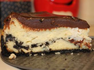 Oreo Cookie Cheesecake With Chocolate Glaze