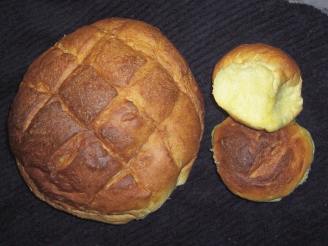 Potato and Saffron Bread