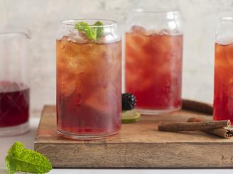 Blackberry Iced Tea With Cinnamon and Ginger