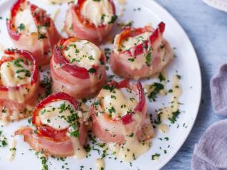 Bacon-Wrapped Scallops With Cream Sauce
