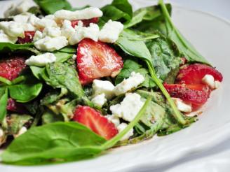 Delicious Easy Spinach and Strawberry Salad With Feta