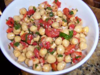 Mediterranean Chunky Chickpea Salad