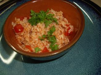 Steamed Long Grain Rice With Tomato and Garlic