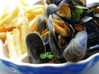 Moules Frites - French/Belgian Bistro Style Mussels and Chips