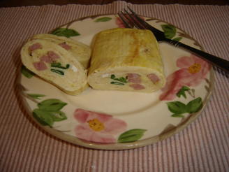 Tamagoyaki With Green Onions and Ham