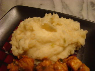 Mash Aloo (Indian Mashed Potatoes)