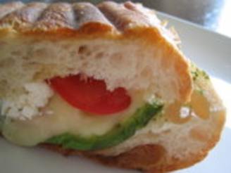 Grilled Avocado Sandwich With Garlic Spread