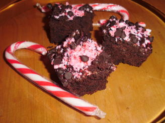 Low-Fat Holiday Peppermint Candy Cane Brownies