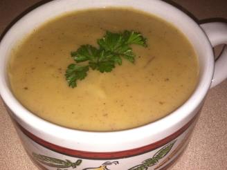 " Creamy " Vegan Potato-Leek Soup