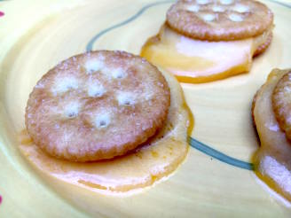 Grilled Cheese Crackers