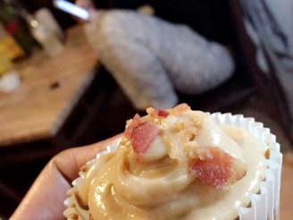 Maple French Toast and Bacon Cupcakes