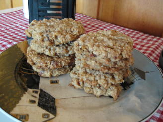 Date Oatmeal Cookies With Milk Chocolate Chips