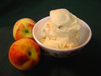 Fresh Peach Ice Cream (Regular and Diet Versions)