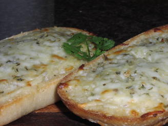 Quick & Easy Italian Cheese Bread