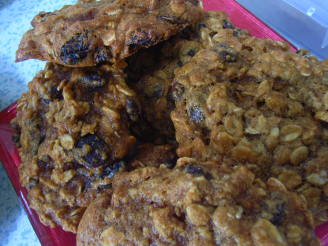 Addictive Oatmeal Molasses Cookies