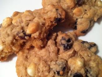 Dried Cherry and White Chocolate Oatmeal Cookies