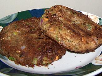 Delicious Tuna Cakes With Spicy Jalapeno Sauce