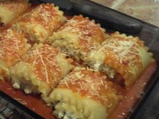 Chicken & Cheese Lasagna Roll-Ups