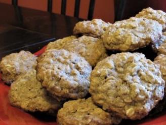 Old Fashioned Farmstyle Oatmeal Cookies