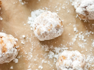 Easy Delicious Walnut Sugar Cookies