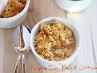 Pumpkin Spice Baked Oatmeal {With Gluten Free Variation!}