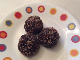 Low Carb Raw Coconut Brownie Balls