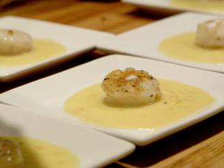 Seared Scallops With Grapefruit Beurre Blanc