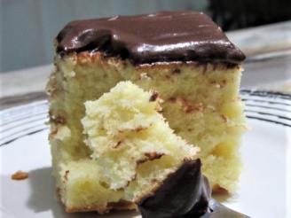 YUMMY YELLOW CAKE WITH CHOCOLATE FROSTING