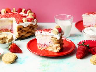 Strawberry Eclair Ice Cream Cake