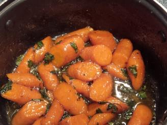 Sweet Basil Carrots