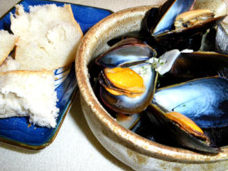 Mussels in Yummilicious Lemongrass Broth