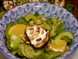 Spinach, Fig, and Goat Cheese Salad With Orange Honey Dressing