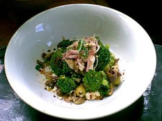 Carianne's Broccoli, Green Olive and Sun-Dried Tomato Salad