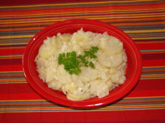 Bayrischer Kartoffelsalat (Barvarian Potato Salad)