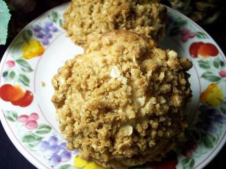 Apple Streusel Cheddar Muffins