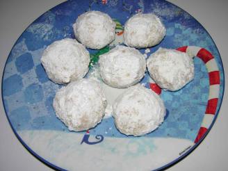 Cashew Snowballs