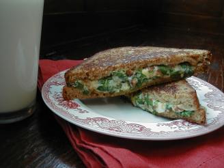 Spinach & Cheese Grilled Sandwich