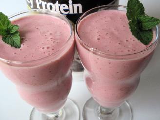 Strawberry Yogurt Milkshake Smoothie