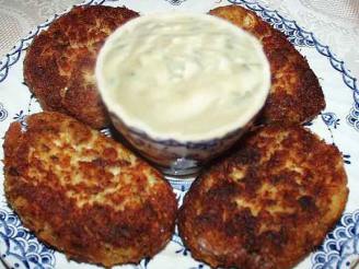 Crab Cakes With Cilantro Mayonnaise