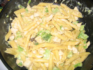 Cheesy Chicken & Broccoli Macaroni