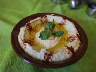 Hummus (Lebanese Chickpea Spread)