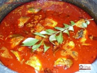 Sardine Fish Curry / Kerala Style Mathi Curry / Chaala Curry