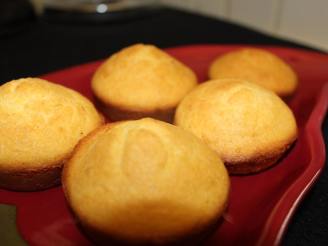 Simple Cornbread Muffins