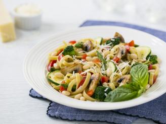 Linguine With White Beans and Vegetables
