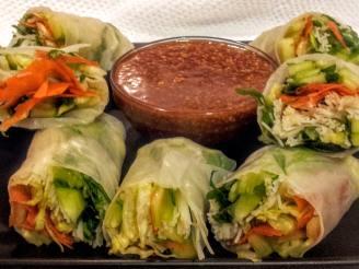 Fresh Spring Rolls With Sweet and Sour Dipping Sauce