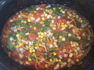 Hearty Spinach & White Bean Vegetable Soup