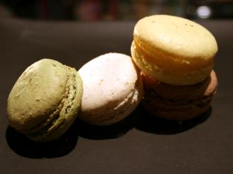 Macarons Aux Amandes (French Almond Macaroons)